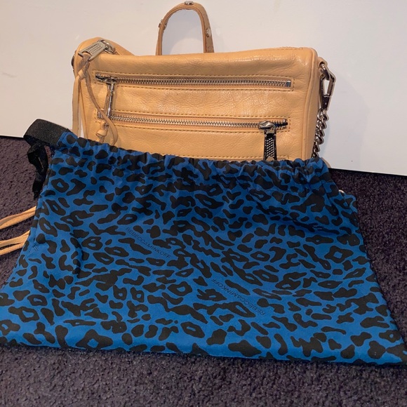 Rebecca Minkoff 4 zip bag - Picture 3 of 4